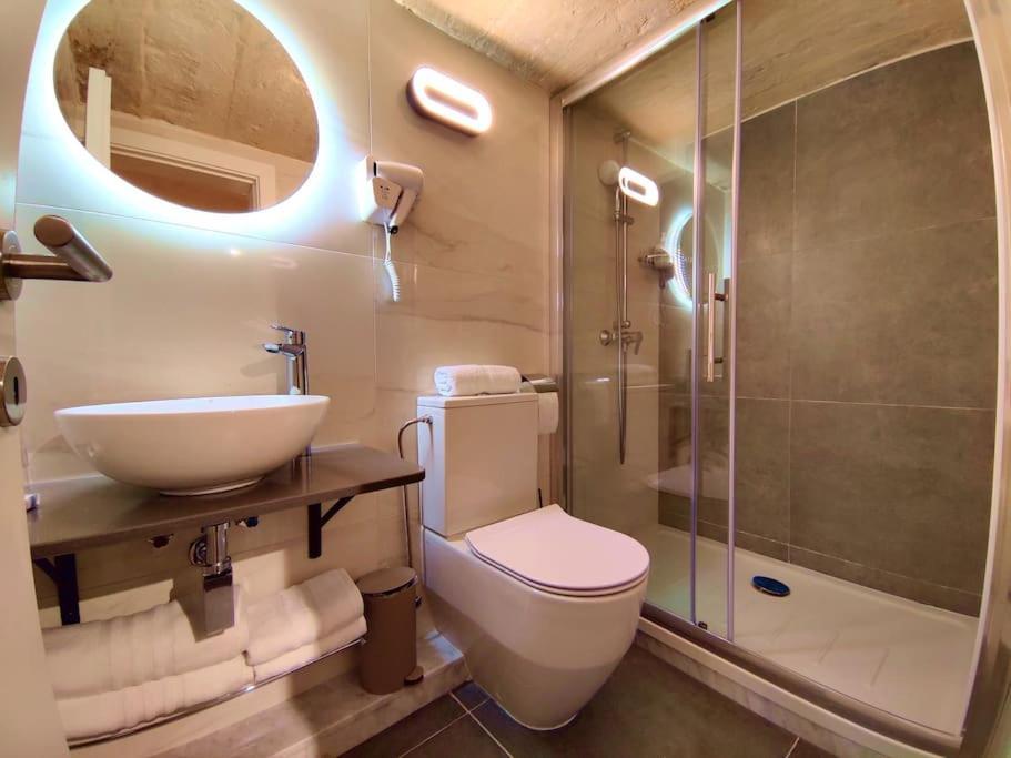 Coast 52 Savynomad Harbour Residences Wow Views 발레타 외부 사진